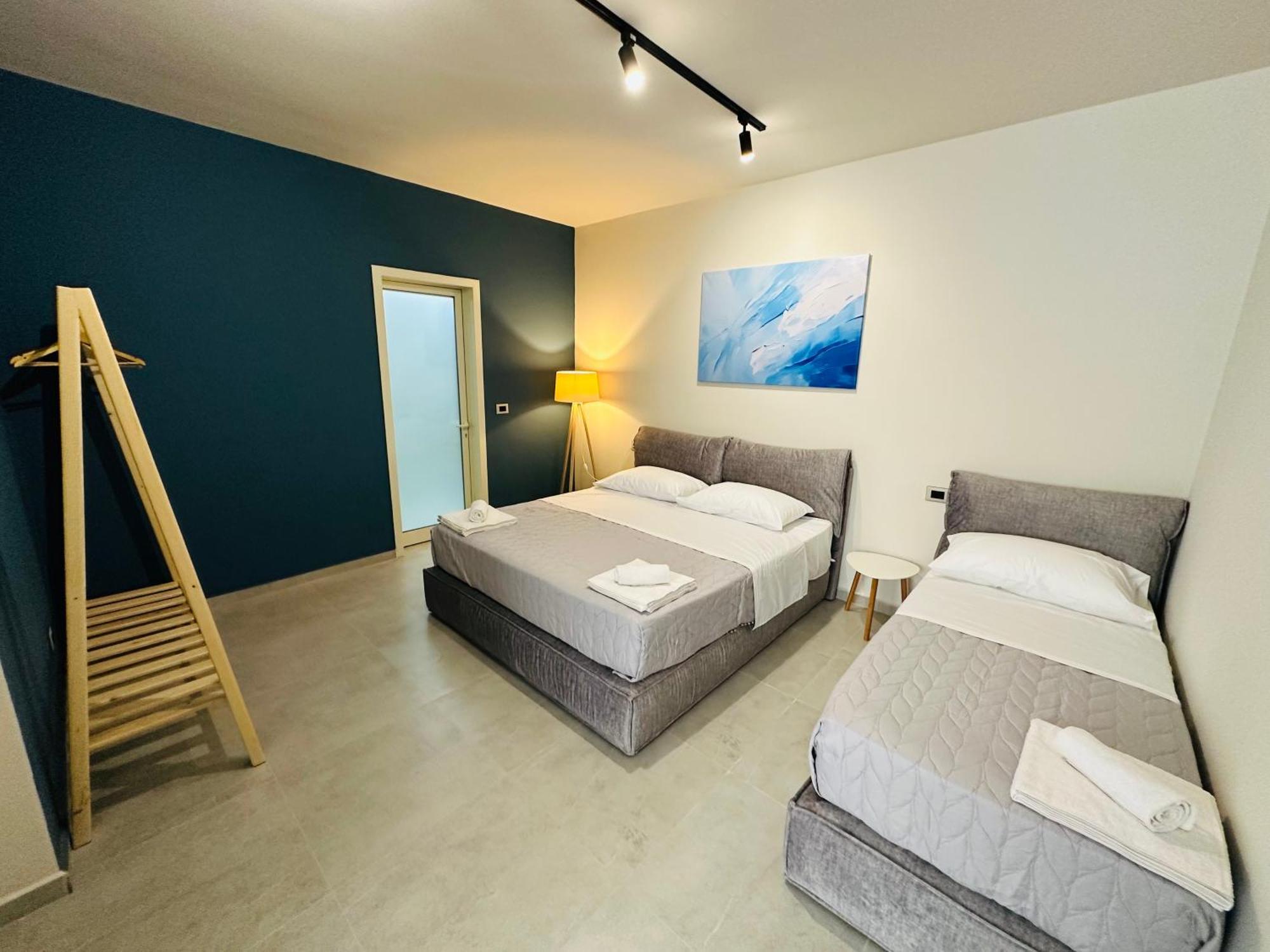 Stay-Five Rooms & Apartments Shkodër Exteriör bild