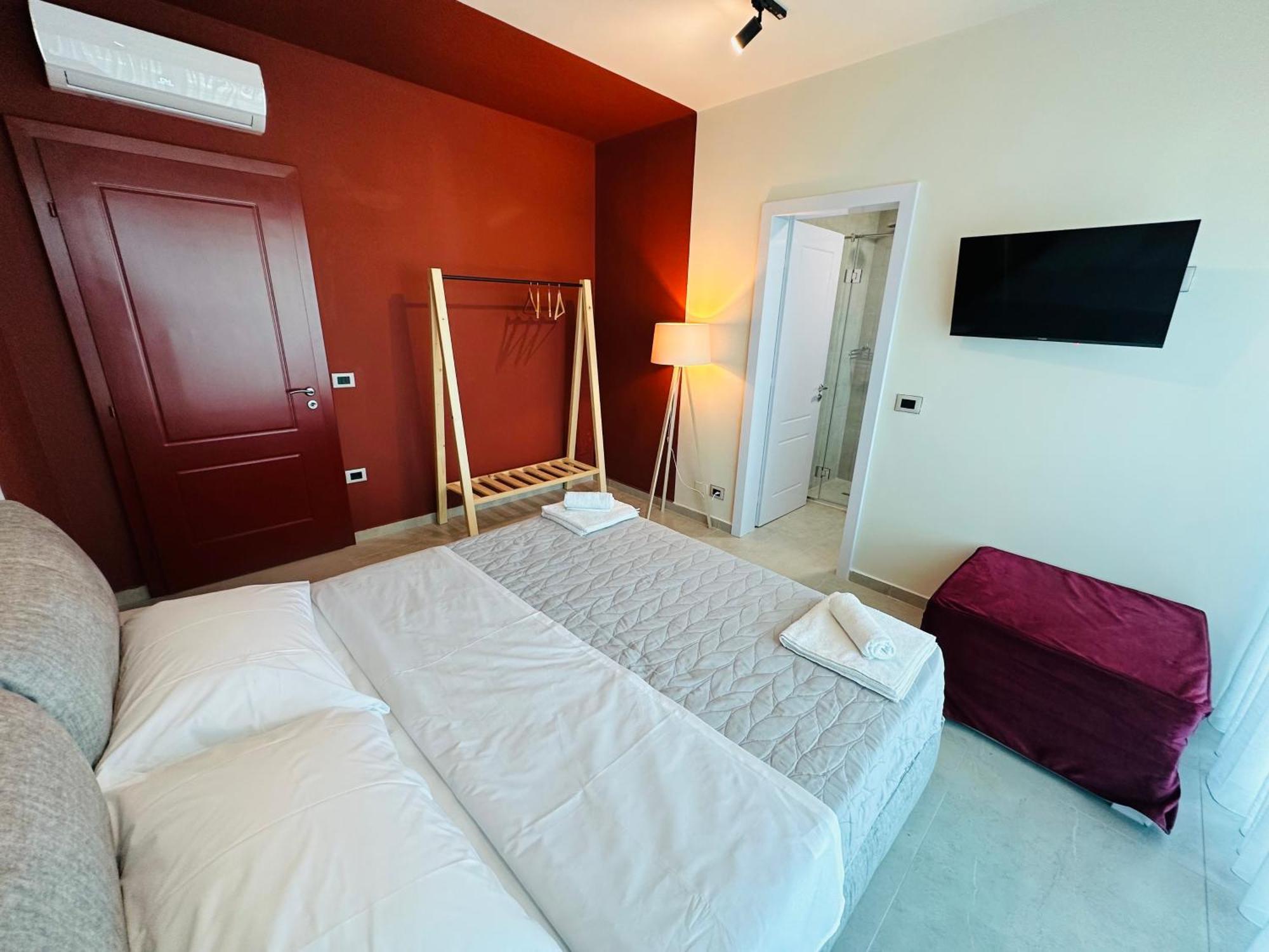 Stay-Five Rooms & Apartments Shkodër Exteriör bild