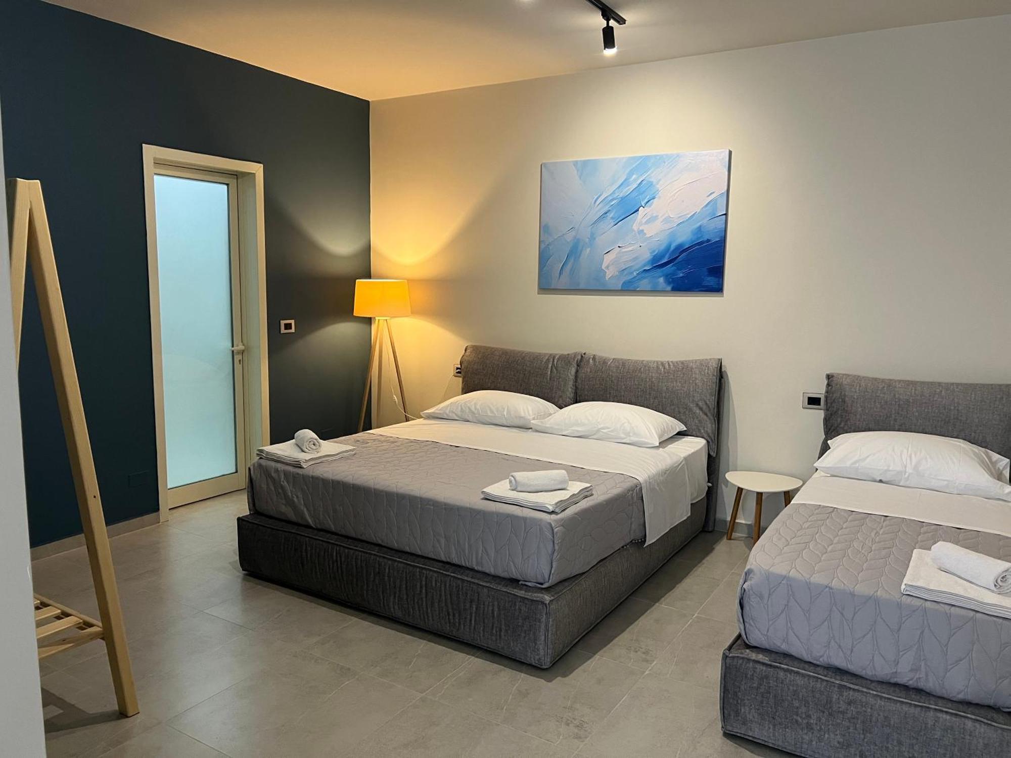 Stay-Five Rooms & Apartments Shkodër Exteriör bild