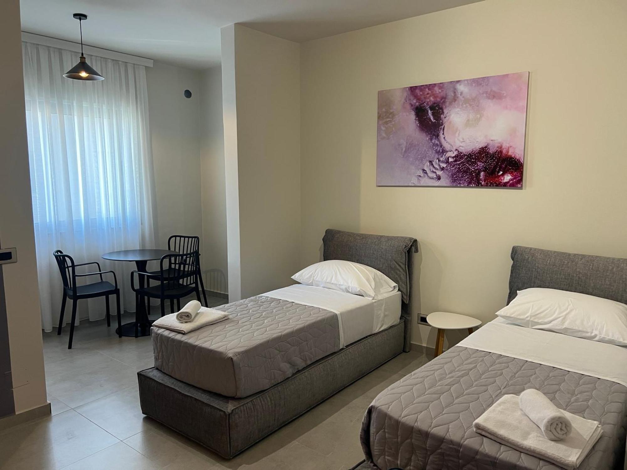 Stay-Five Rooms & Apartments Shkodër Exteriör bild