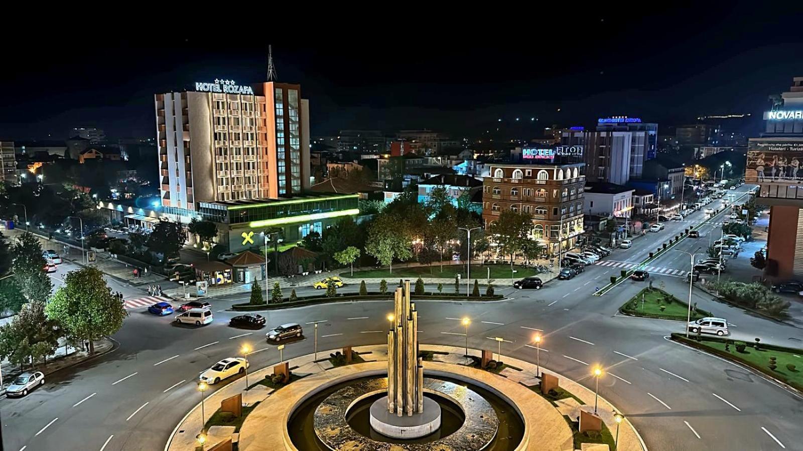 Stay-Five Rooms & Apartments Shkodër Exteriör bild