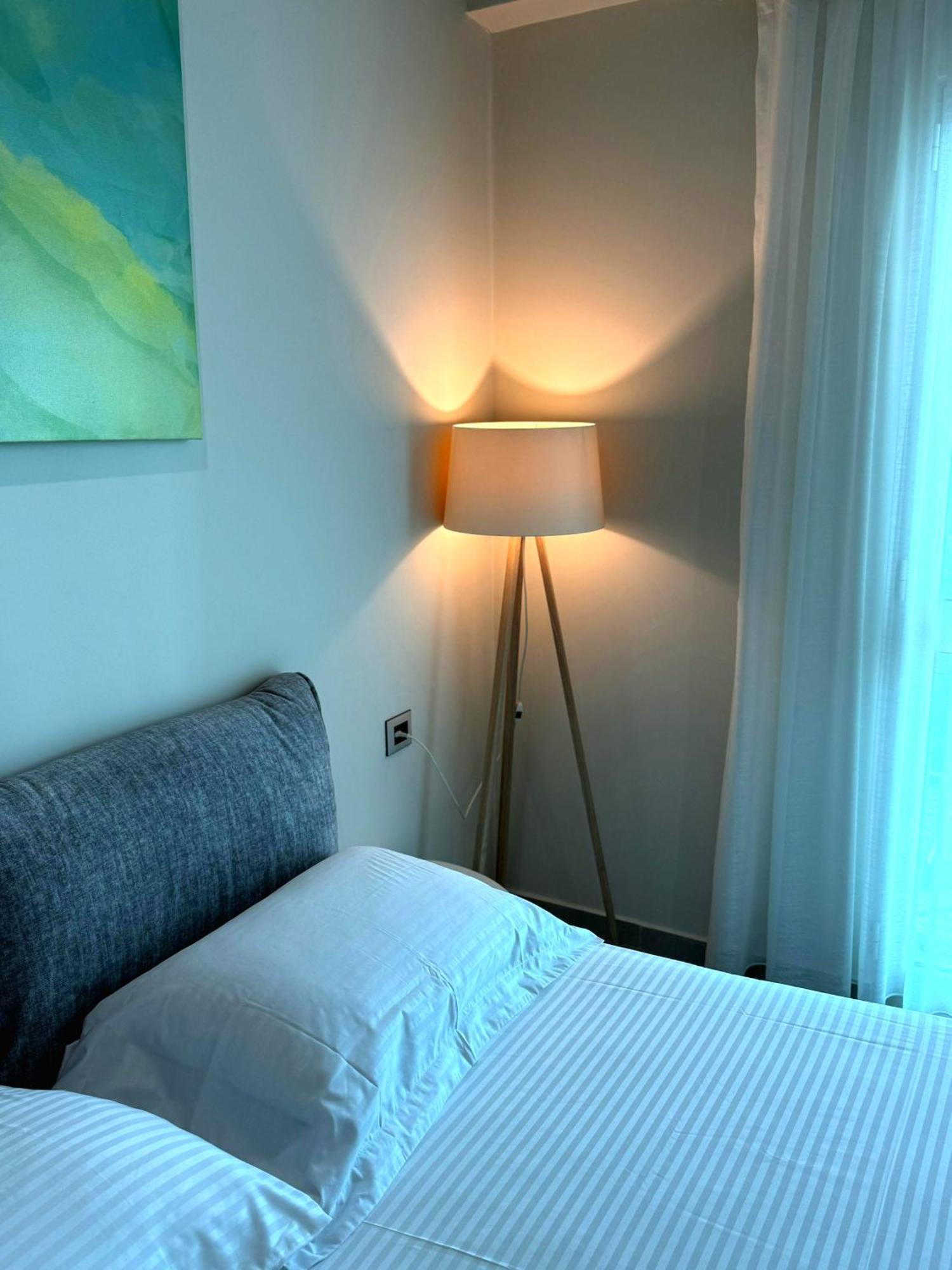 Stay-Five Rooms & Apartments Shkodër Exteriör bild