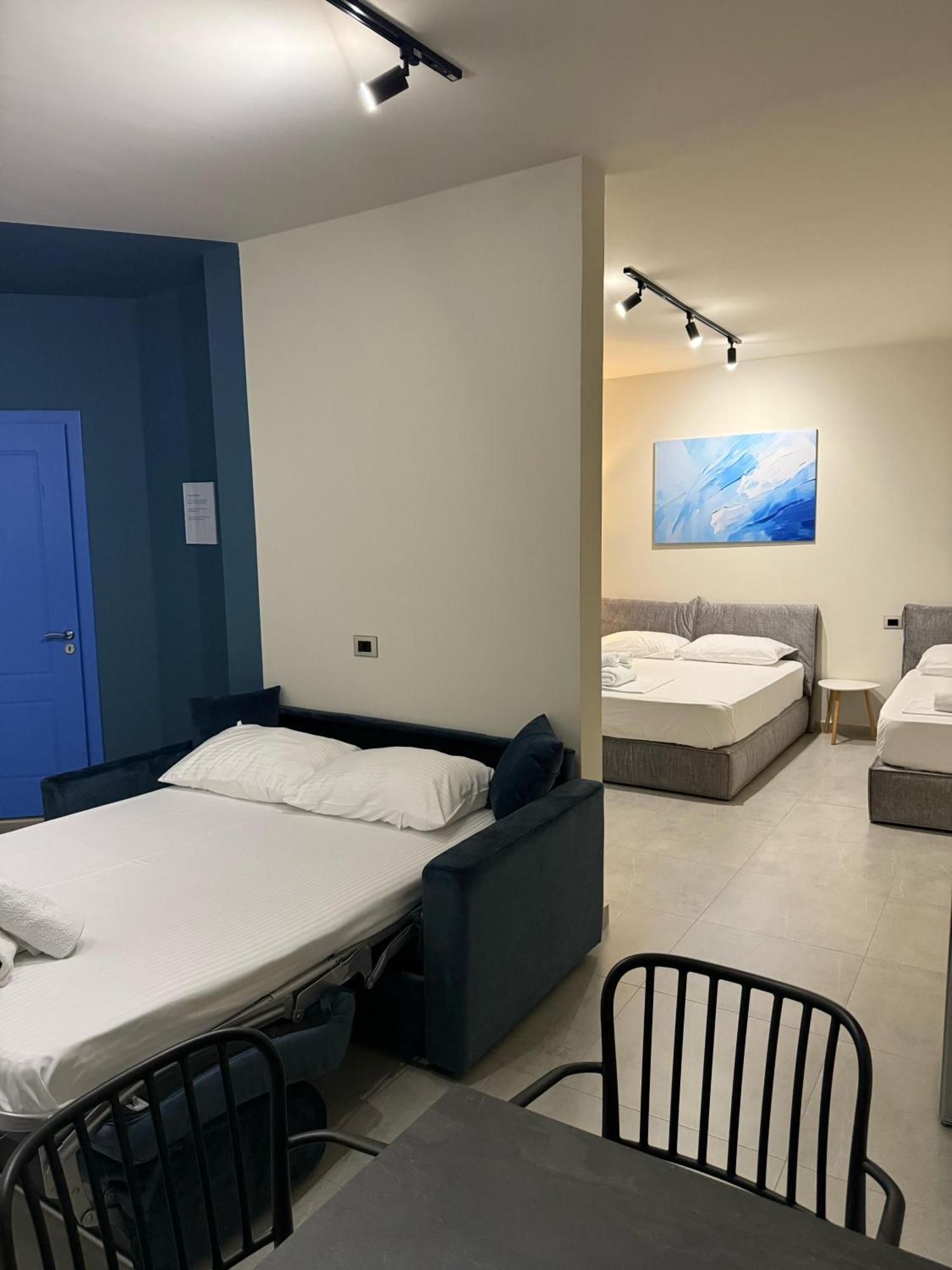Stay-Five Rooms & Apartments Shkodër Exteriör bild