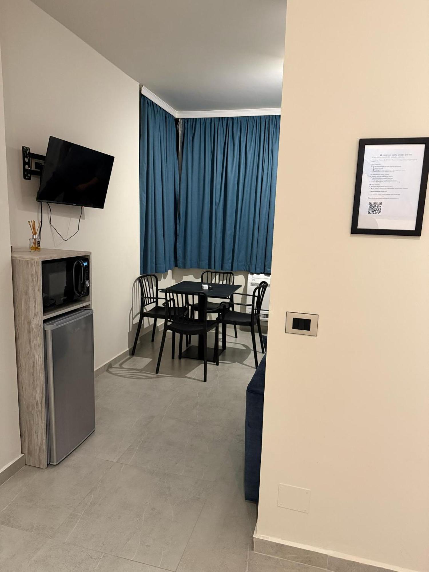 Stay-Five Rooms & Apartments Shkodër Exteriör bild